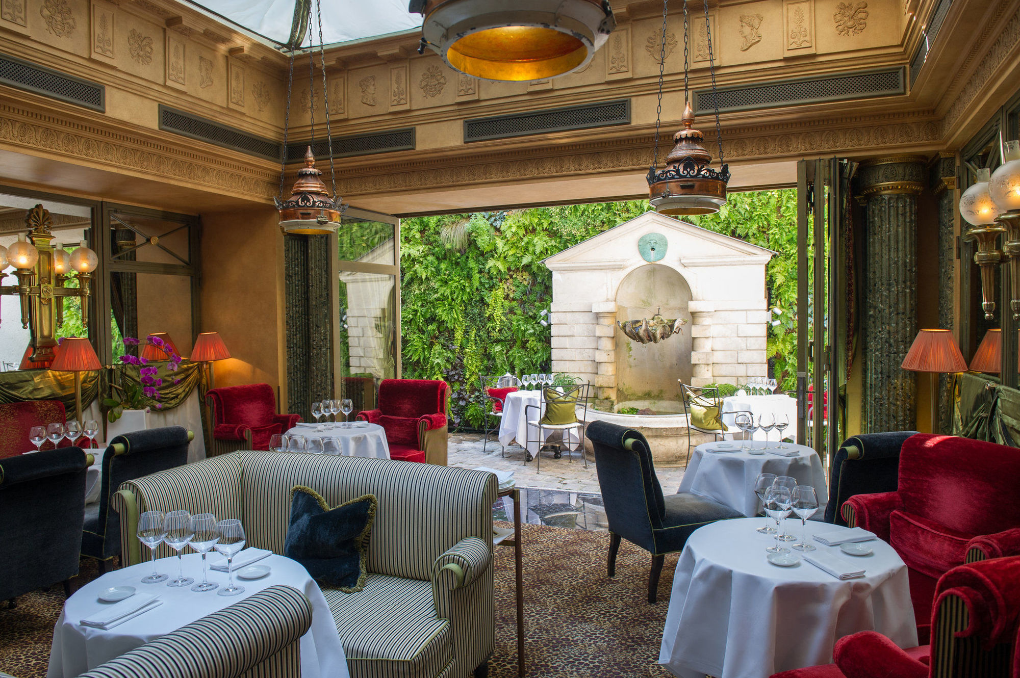 L'Hotel Paris Restaurant foto